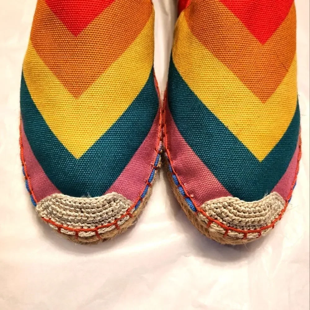 Valentino Limited Edition Collection Rainbow Canvas Espadrilles Size 38